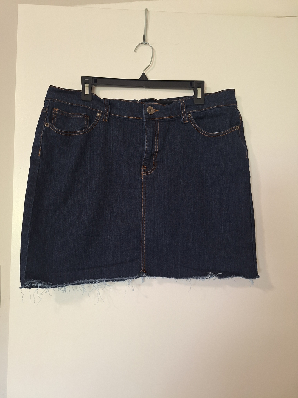 PLUS Halcyon Dark Blue Denim Mini Skirt with Frayed Hem Size 19/20